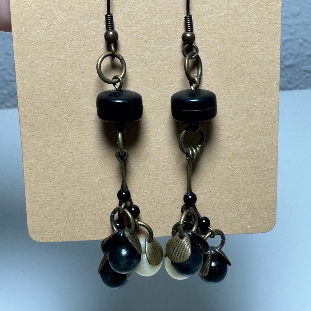 Elegant Black and Gold Dangle Earrings
